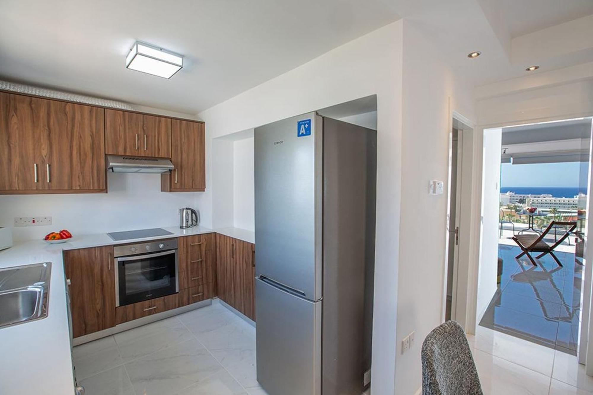 Apartment Misia Enas - Modern 2 Bedroom With Sea Views - Close To Square Ayia Napa