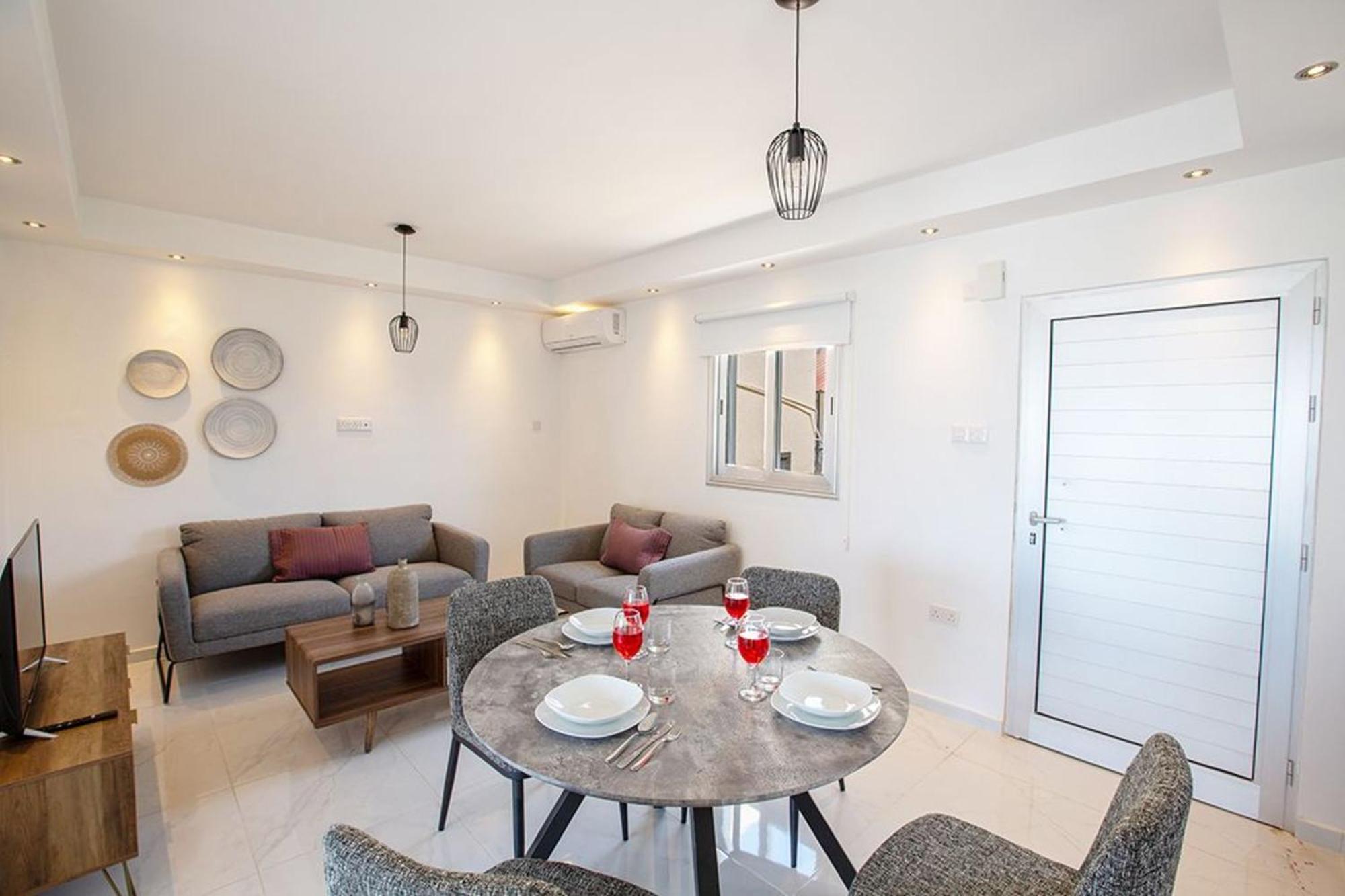 Apartment Misia Enas - Modern 2 Bedroom With Sea Views - Close To Square Ayia Napa